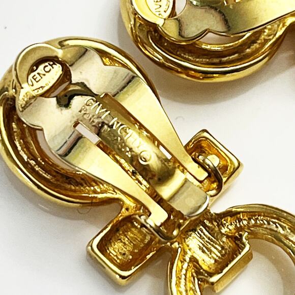 Vintage Givenchy Gold X and O Clip Earrings - Picture 5 of 8
